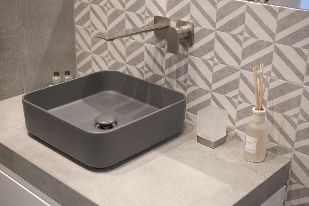Ambio Suites Luxury Trastevere Rzym Zewnętrze zdjęcie